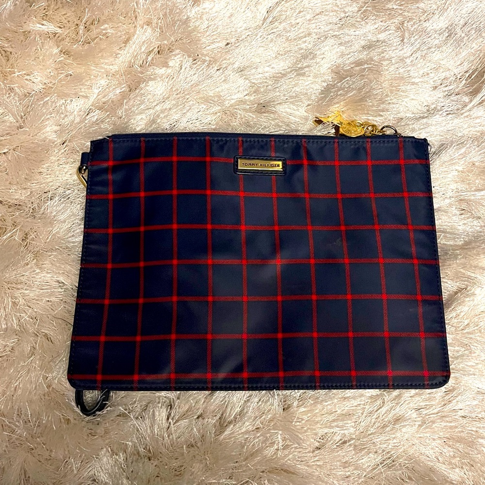 Tommy Hilfiger Wristlet